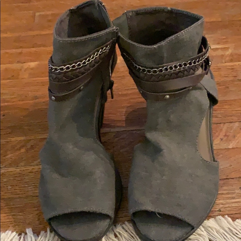 Got new summer shoes !! These were never worn!!
